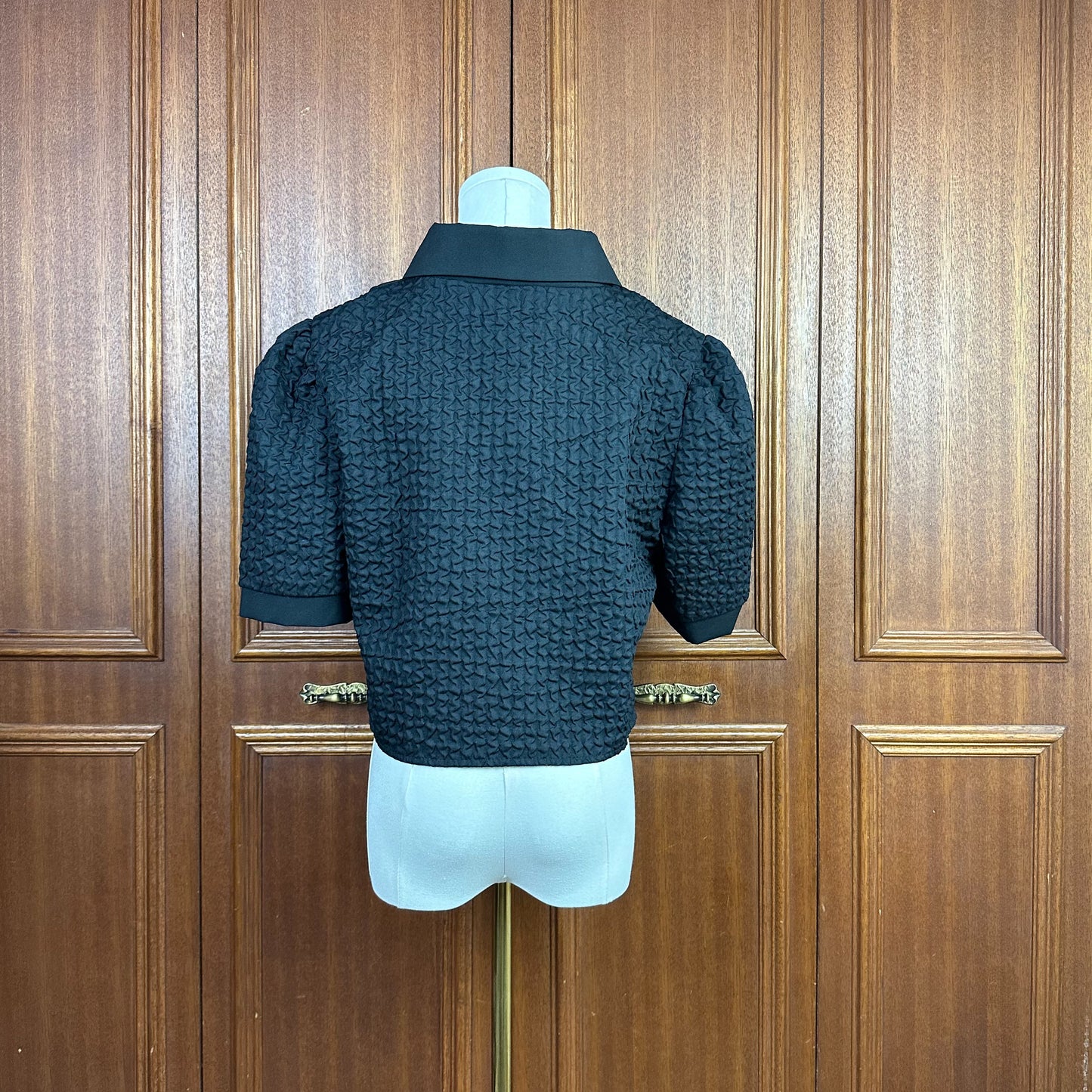 Puff Sleeves Collared Elegant Women Blouse Top with Faux Pearl Buttons